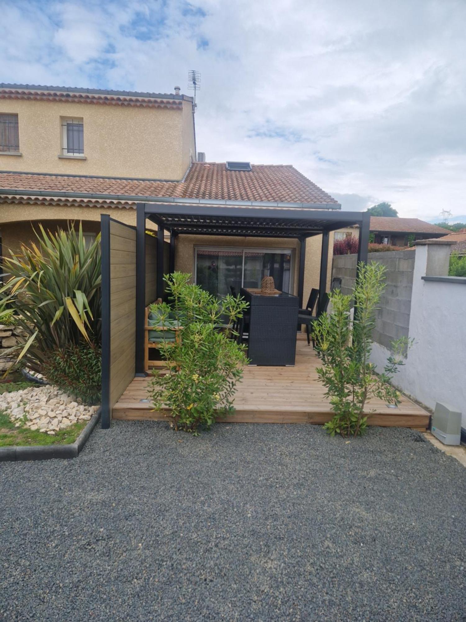 Appartement Pour 4 Avec Terrasse Chanos-Curson Exteriér fotografie